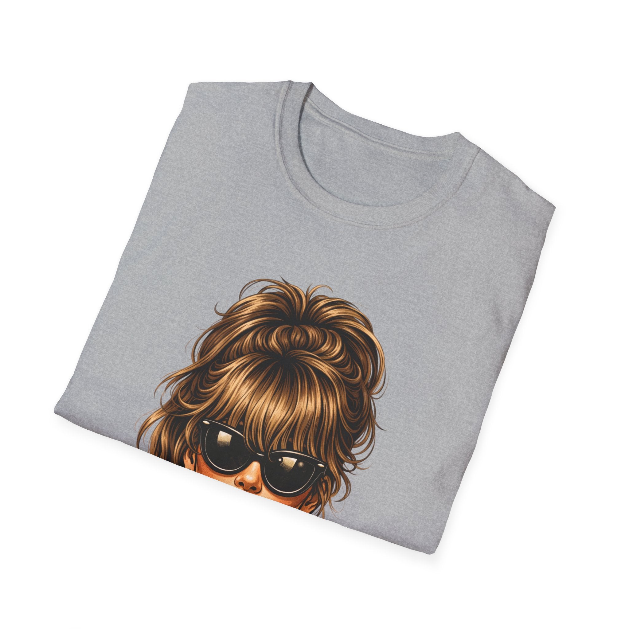 Vintage Glam Tee — Retro Woman with Sunglasses Graphic T-Shirt