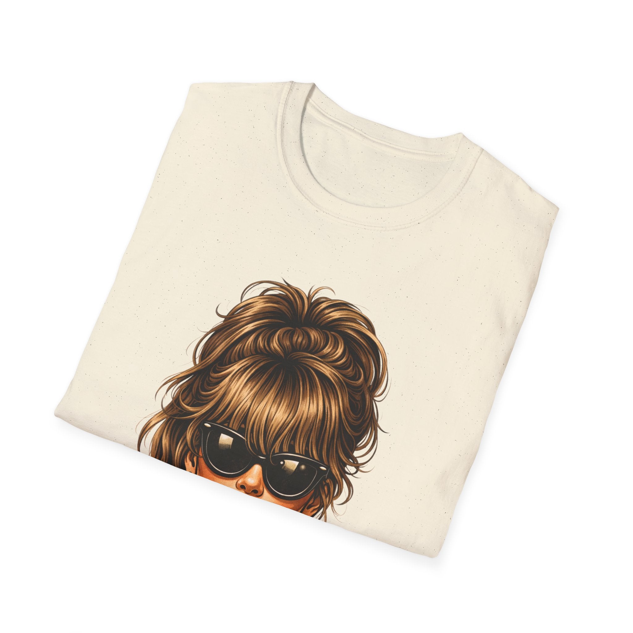 Vintage Glam Tee — Retro Woman with Sunglasses Graphic T-Shirt